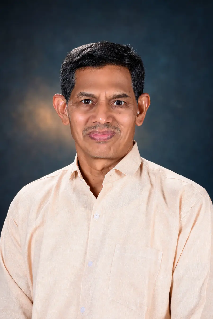ಲೇಖಕ ಎಂ. ಗೋಪಾಲಕೃಷ್ಣ ಭಟ್